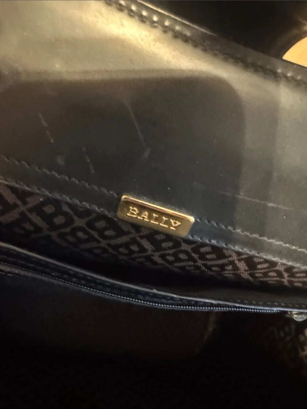 Bally all  Leather Vintage Shoulder Bag dark navy/ black gold. Unused